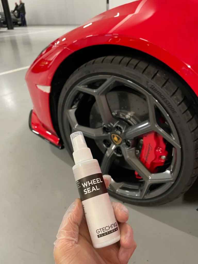 Detailing et traitement céramique Lamborghini Huracan Tecnica