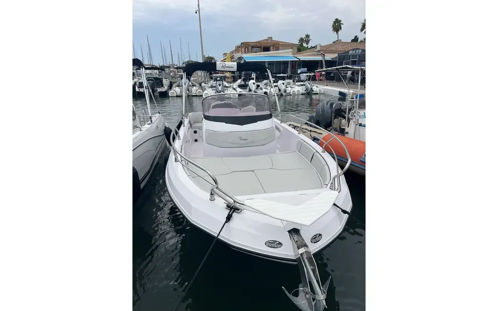 Ranieri Voyager 21 S occasion 2025 avec Honda BF150 – Bateau à moteur polyvalent disponible chez Toni Marine proche Bormes-les-Mimosas