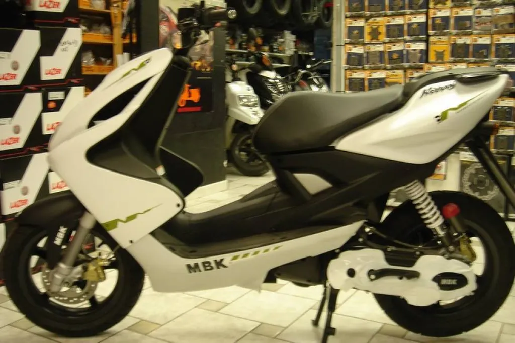 Scooter neuf mbk nitro naked promo la seyne sur mer sanary sur mer paca var