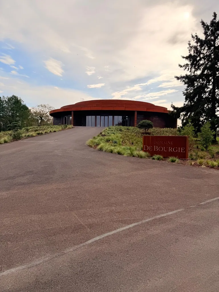 Aménagement et plantation de végétaux au domaine de Bourdie à Martillac