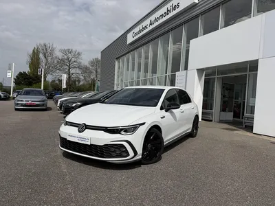 Volkswagen Golf 8 GTD d'occasion à vendre à faible distance de Rouen : une sportive diesel performante disponible chez Caudebec Automobiles