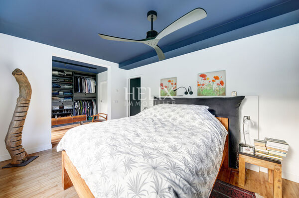 Maison Le Vésinet 10 pièces 261 M2 avec un beau parc paysager