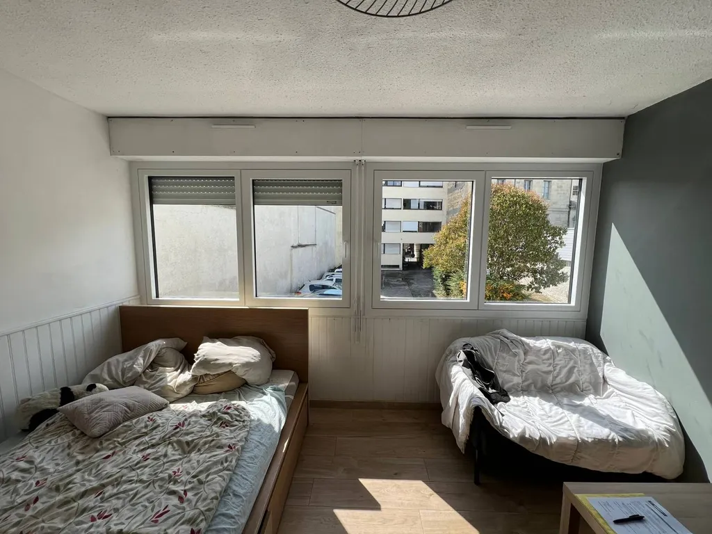 Fenêtres aluminium sur mesure à Bordeaux en double vitrage, gamme Elith de chez Pierret