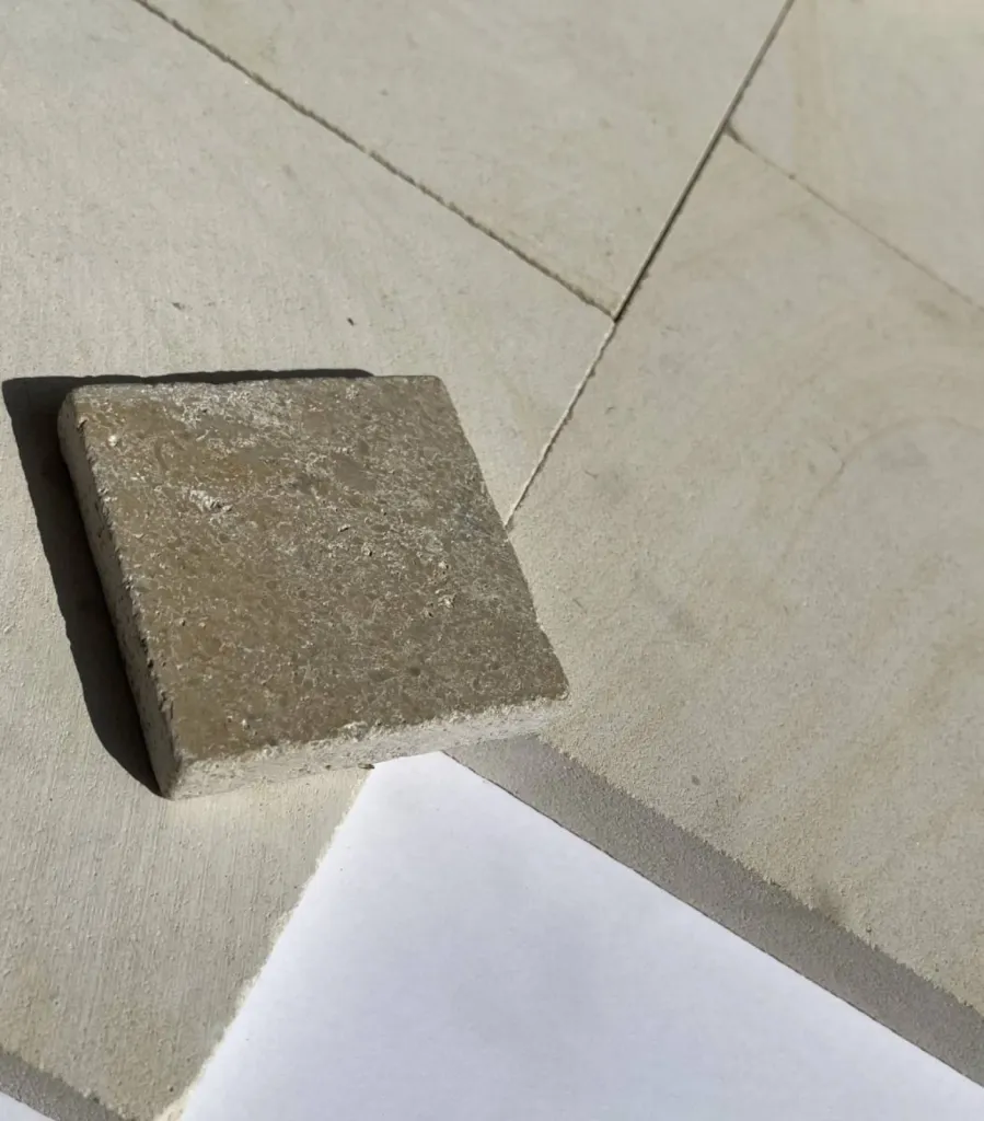 Pierre naturelle Travertin ou Dordogne avis pour sol intérieur et extérieur