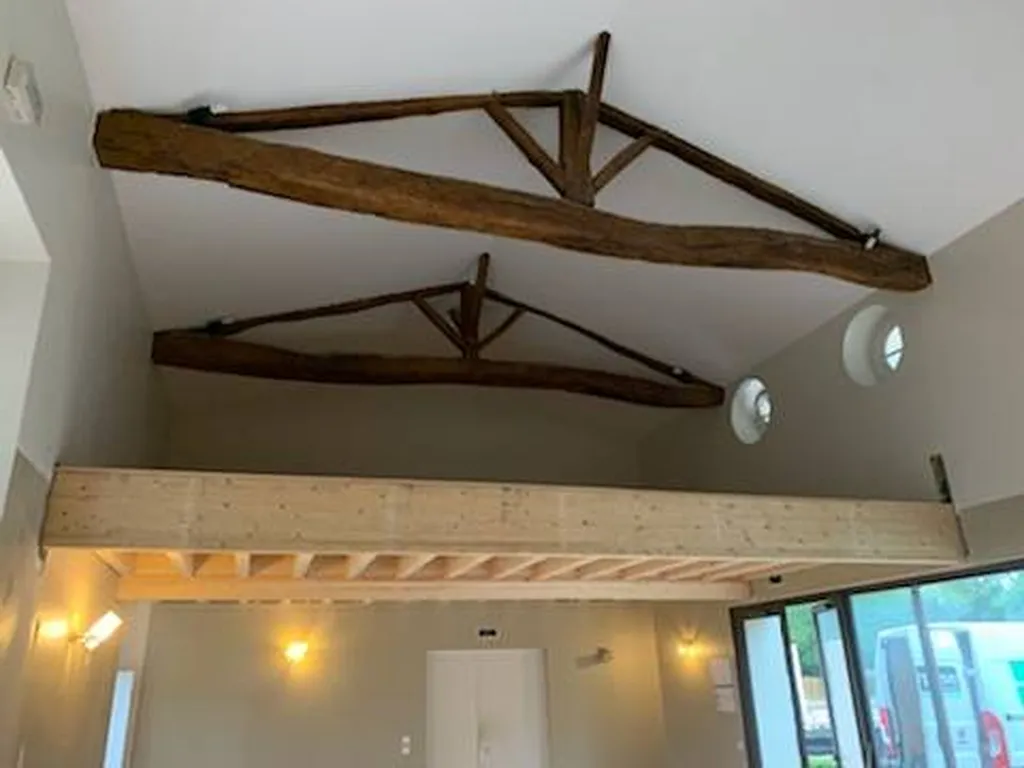 Création d'une mezzanine sur-mesure en bois à Bourg sur Gironde