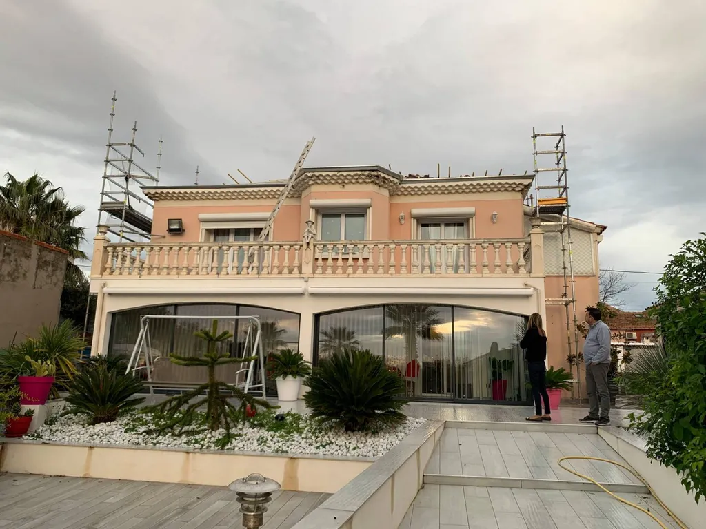 Ravalement de façade d'une maison à Saint Victoret