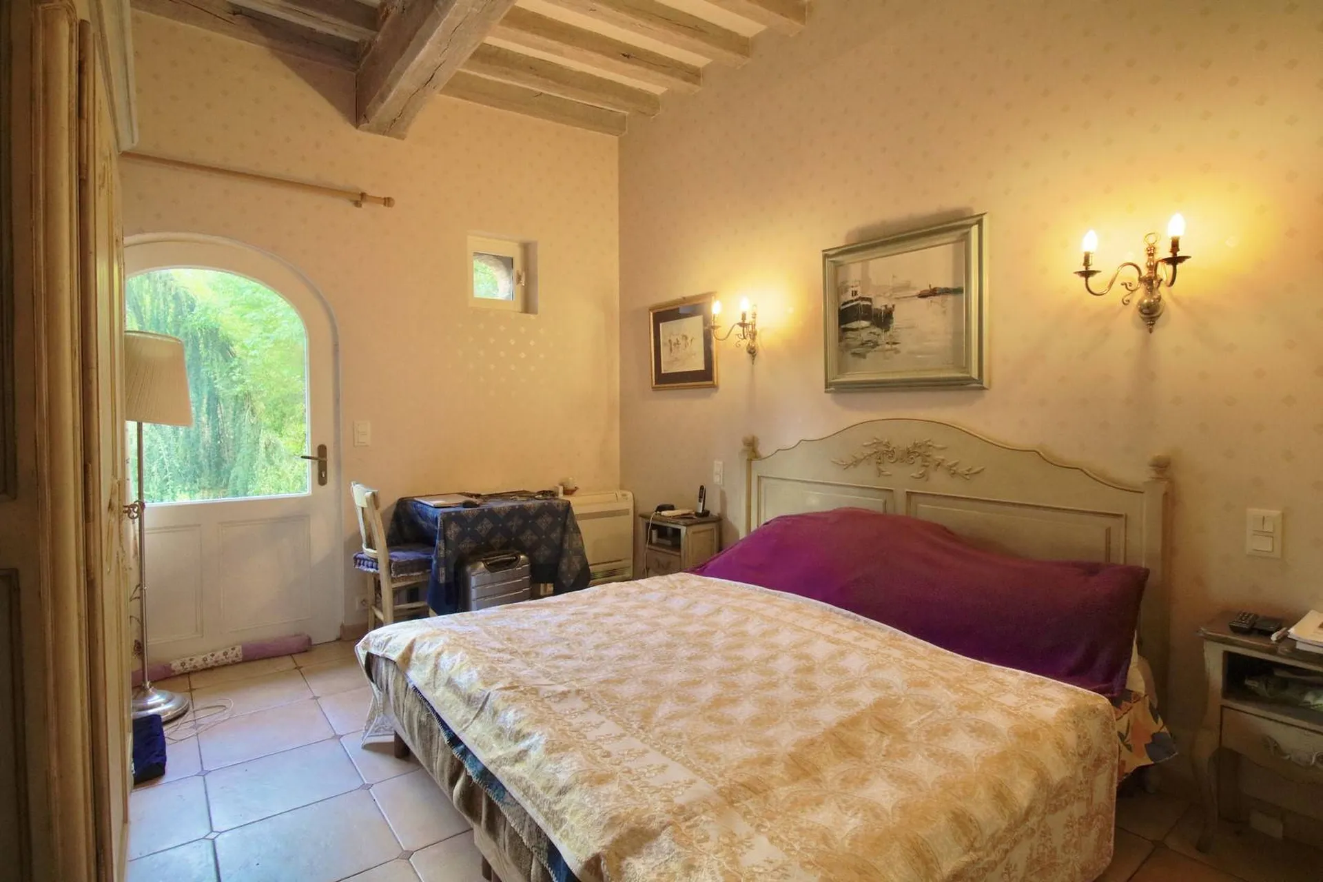 Propriété de 246 m² habitables sur son jardin de 3 680 m², fleuri et arboré, avec piscine, à 30 minutes de Rouen et de Dieppe, Seine Maritime, 76