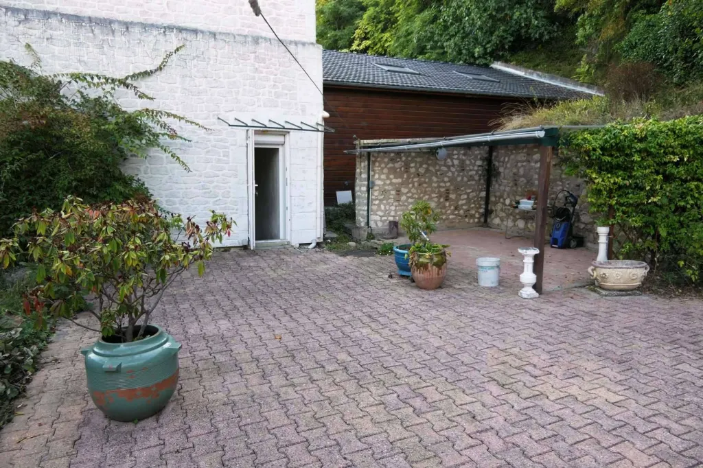 Où trouver maison avec garage 2 voitures  proche de l'A13