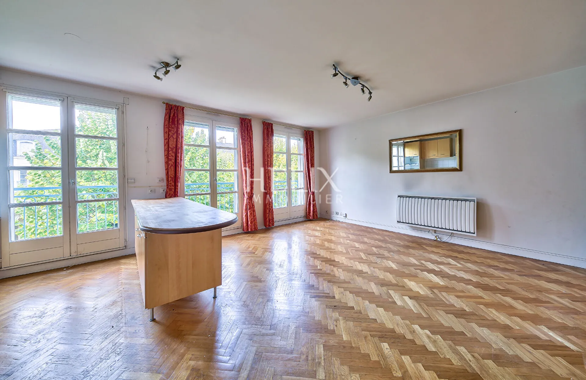 Quartier des Ursulines à Saint Germain en Laye appartement de 2 pièces avec ascenseur