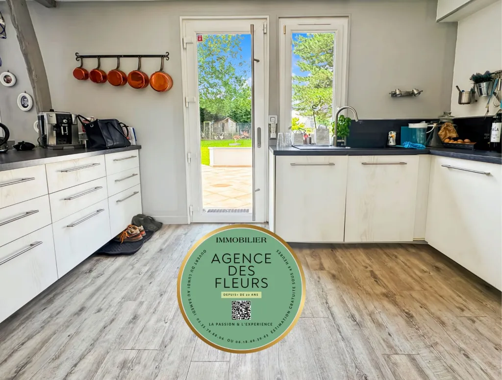 A saisir chaumière de 170 m² édifiée sur un terrain de 1963 m² sur la commune de BOSROUMOIS 27670