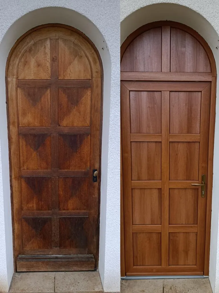 Pose d'une porte d’entrée en PVC isolante haute performance avec imposte cintrée sur mesure installation à Quetigny
