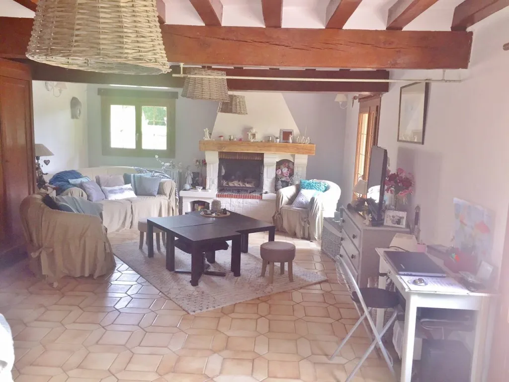Cherche à acheter chaumière à étage avec 5 chambres proche Amfreville la campagne 27370