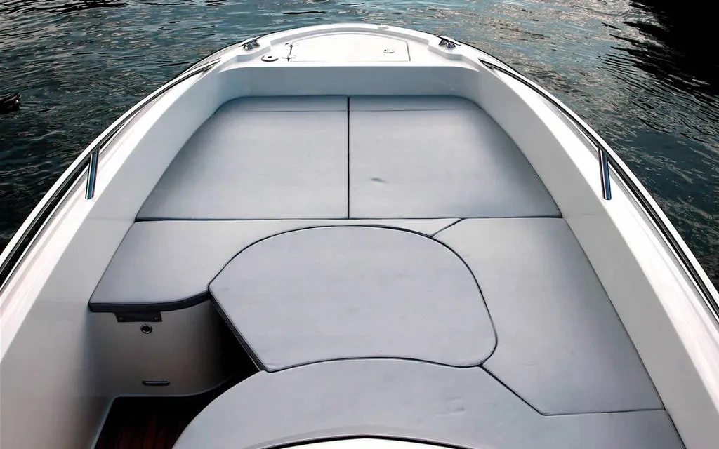 Bateau à moteur type vedette en vente à Bandol