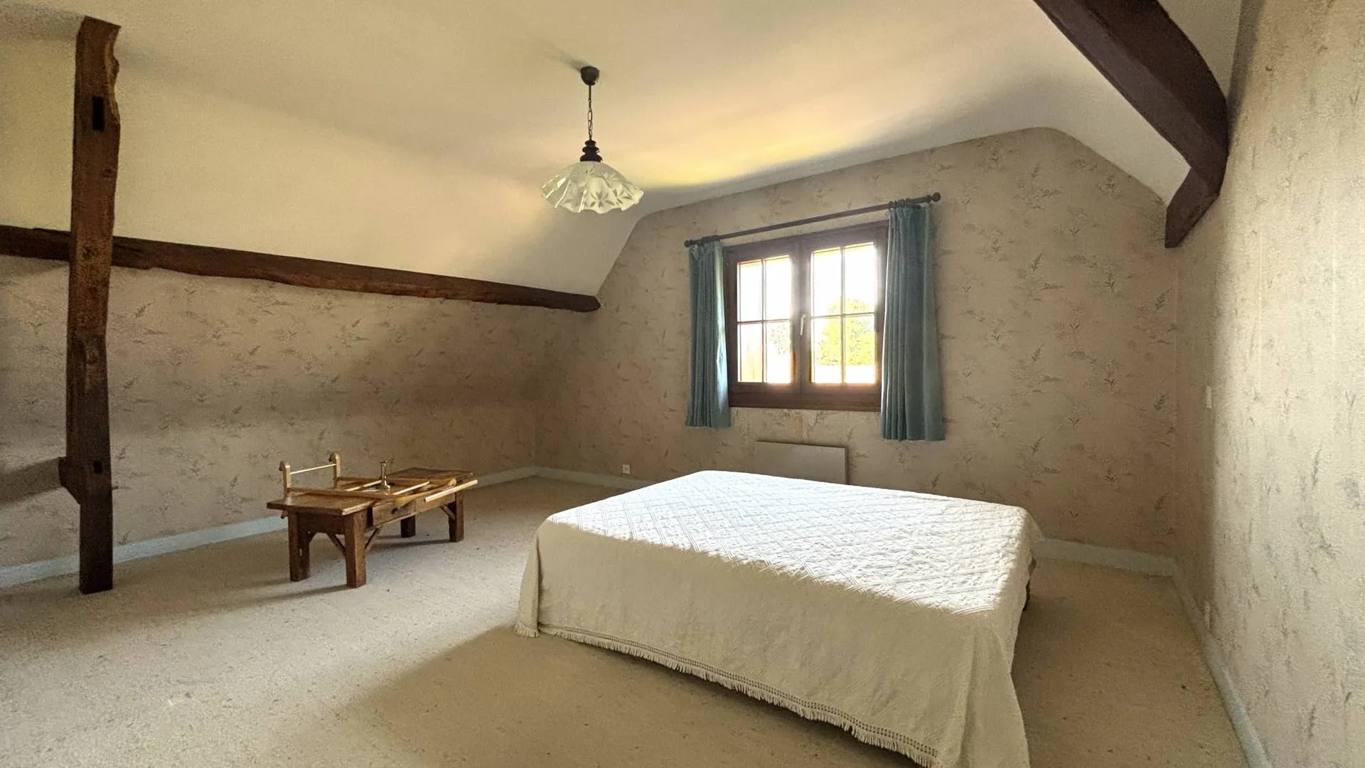 Achat bien de caractère avec grands espaces