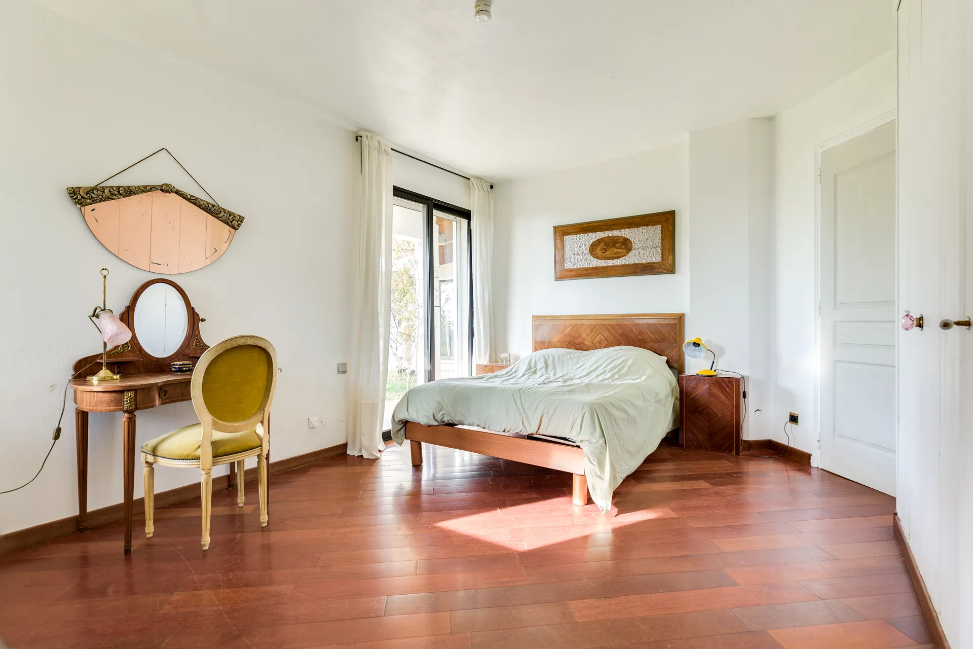 Vente propriété de plain-pied Cassis campagne  avec piscine et large vue dominante sur la Couronne de Charlemagne