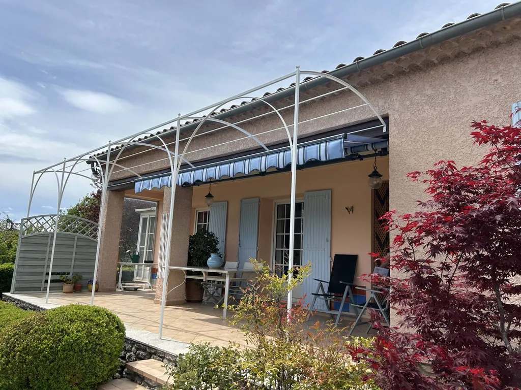 Pose d'un store banne motorisé à Gargas, (84)