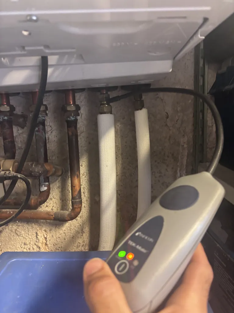 Recherche de fuite frigorifique sur une pompe à chaleur air/eau De Dietrich a Dammartin en goele 