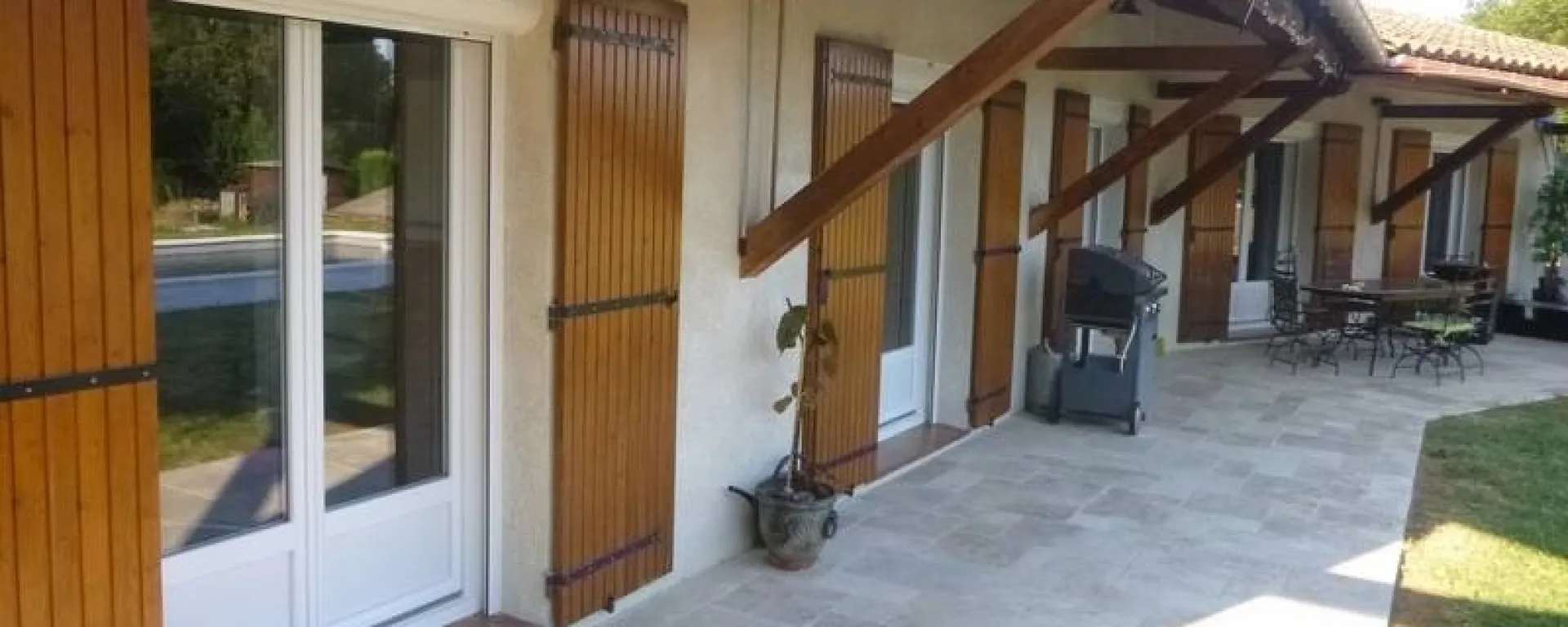 Pose de porte fenetre PVC fauconnaise de pose 