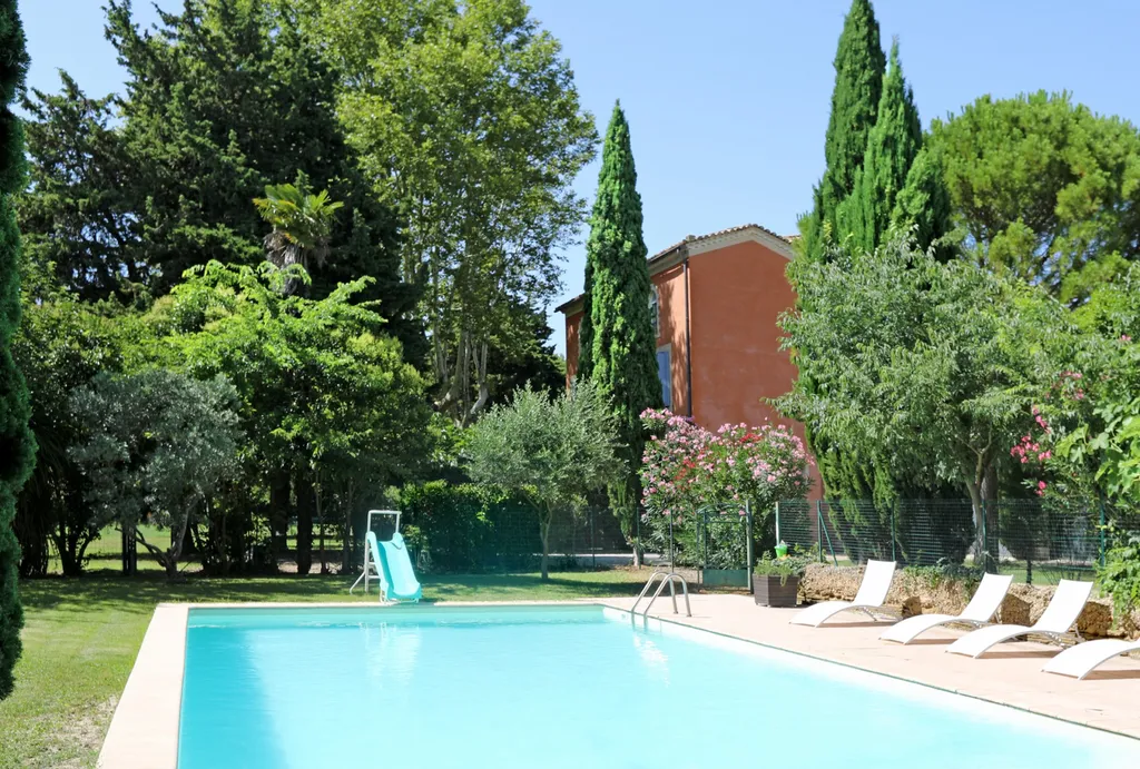 Maison de maître avec piscine en Provence