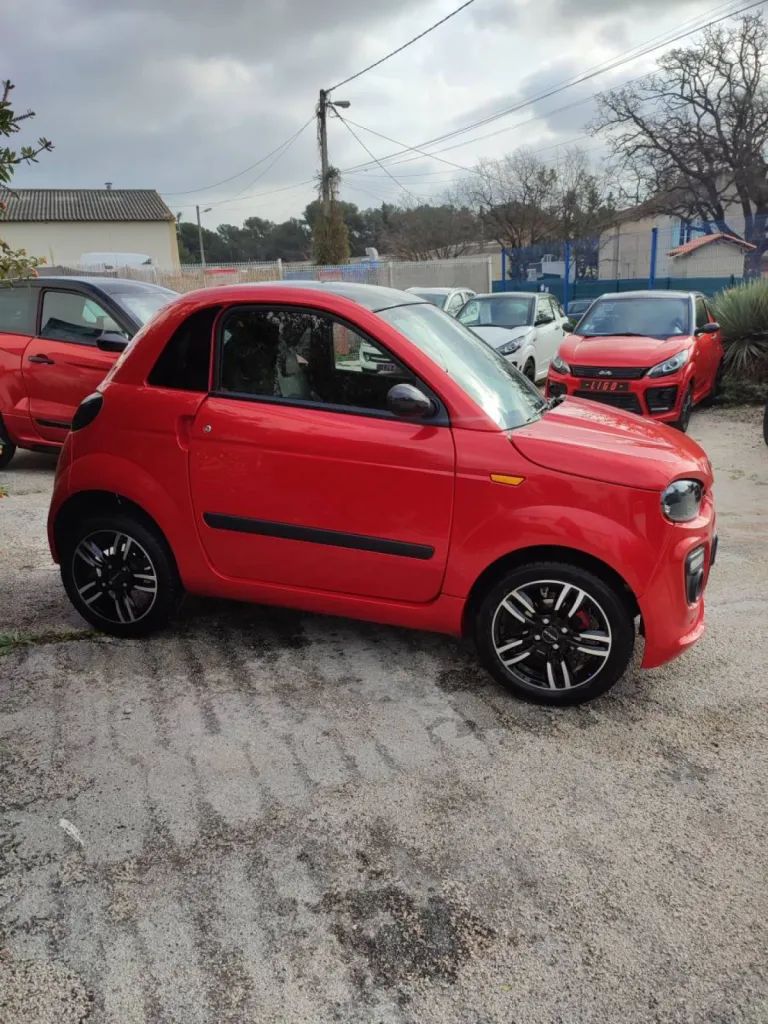 Vente voiture sans permis d'occasion MICROCAR Dué 6 Must avec moteur DCI très peu de kilomètres