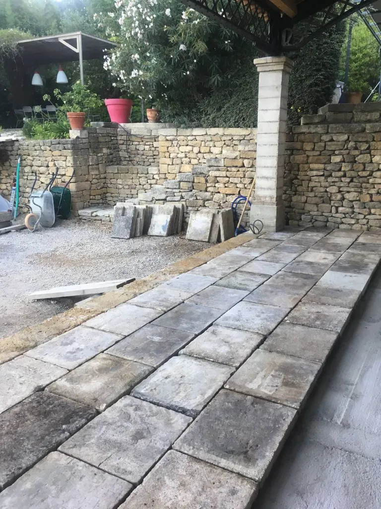Réalisation d'une terrasse couverte à proximité de Saint-Rémy-de-Provence