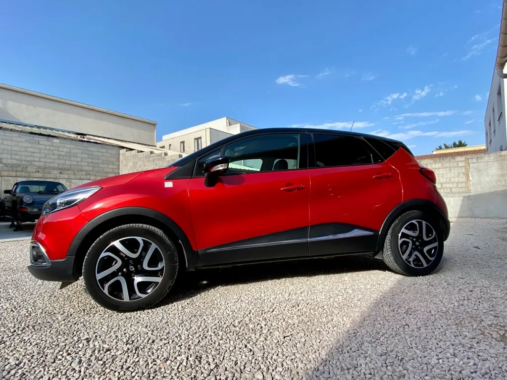 Réparation carrosserie sur Renault Captur avec franchise offerte et véhicule de prêt