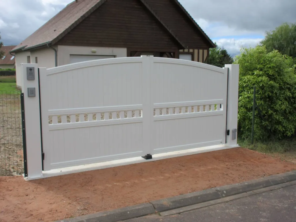 Installateur de portail Aluminium motorisé à Saint Gatien proche de Deauville 14