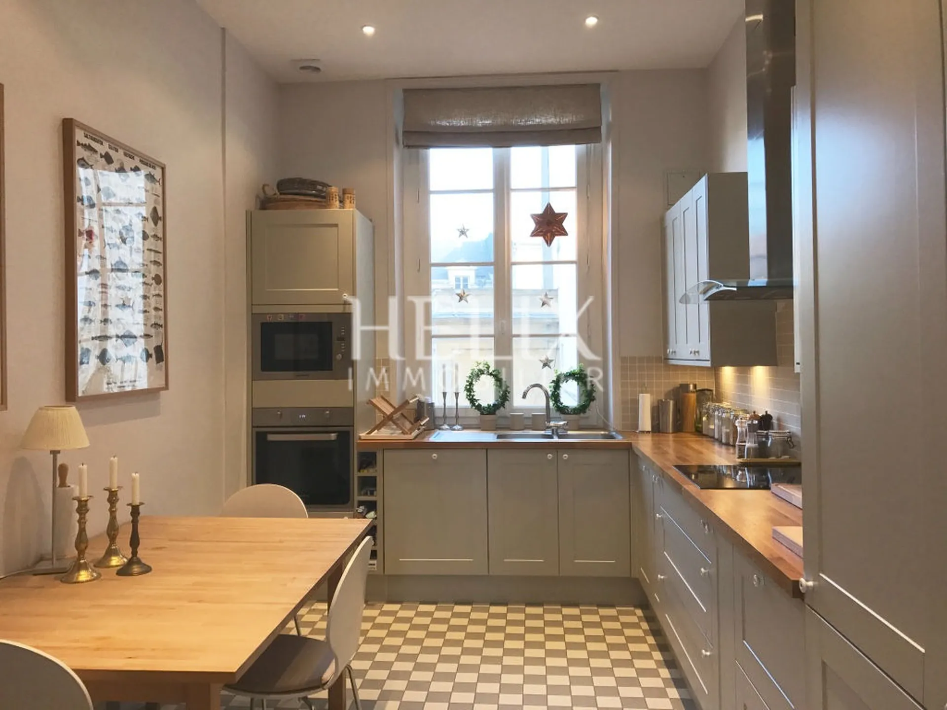 Bel appartement de prestige 156,72 M² à deux pas du RER A