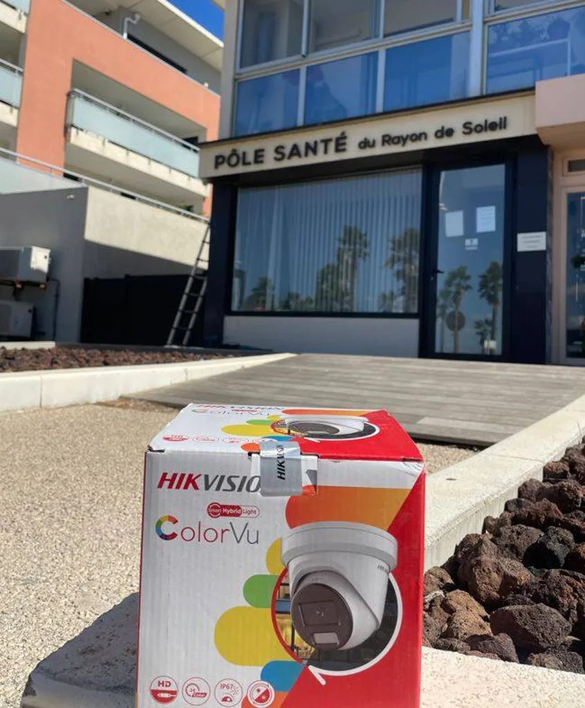Caméra de surveillance extérieure Six-Fours