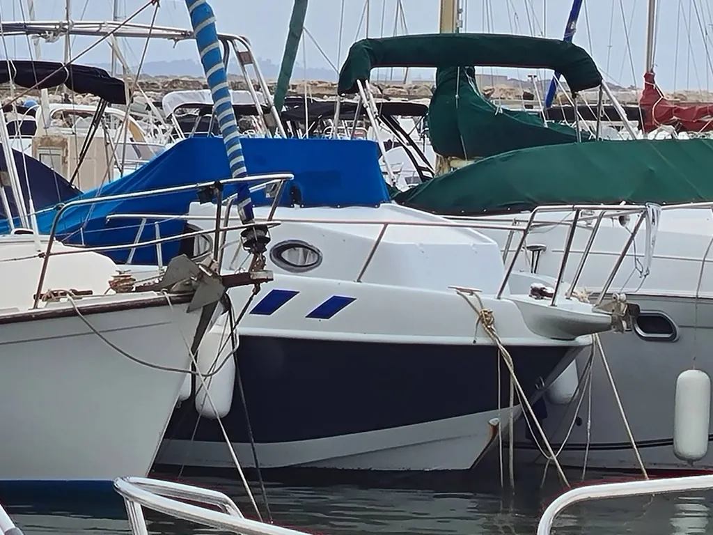 Vedette habitable d'occasion à vendre à Bandol