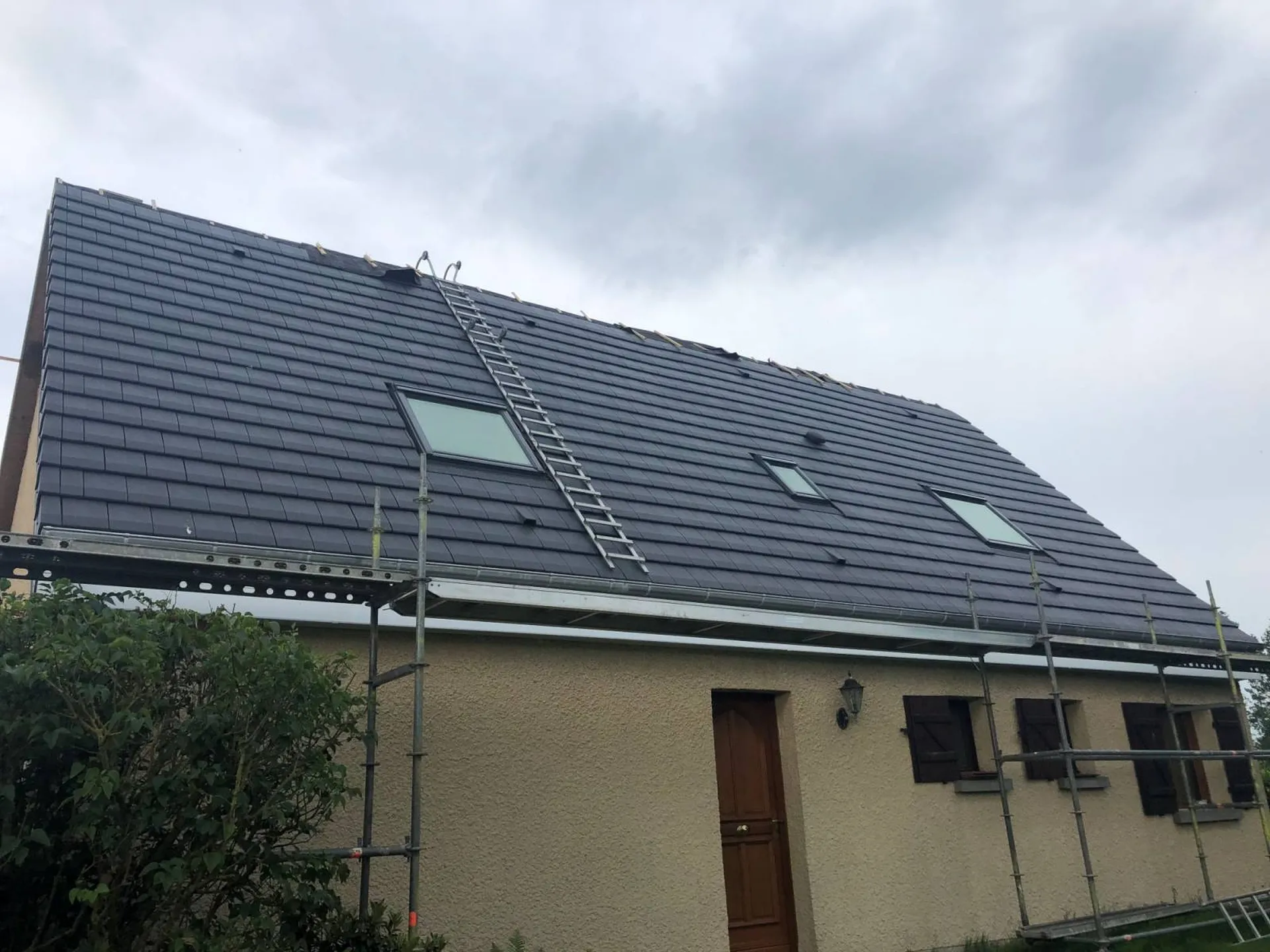  Couverture en tuile Volnay PV 1VPV ardoisé avec isolation Proche Goderville