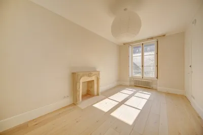 En exclusivité un appartement d'exception dans un Hôtel particulier avec jardin au coeur de Saint-Germain-en-Laye