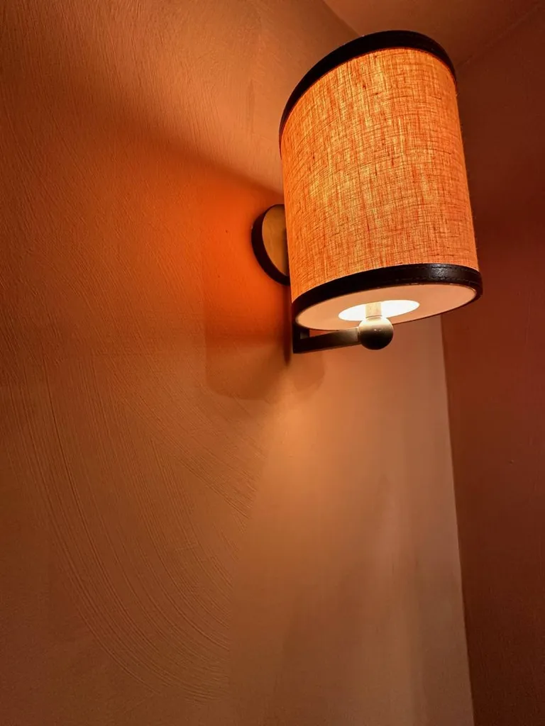 Tous les BADIGEONS DE CHAUX ont été teinté sur mesure par TERRE DU MONDE avec des pigments minéraux