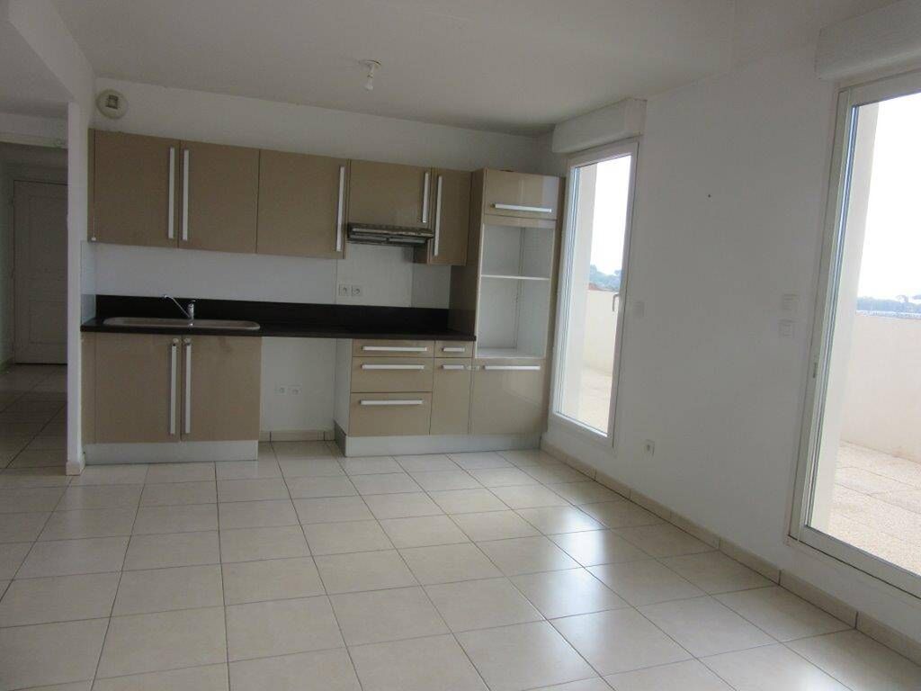A VENDRE APPARTEMENT 3/4 LA CIOTAT RÉSIDENCE FERMEE