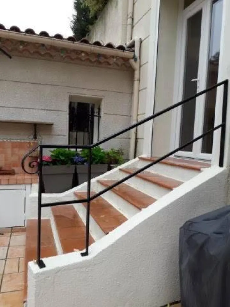 FABRICATION POSE INSTALLATION RAMPE DE SECURITE ACIER FER FORGE CARRY LE ROUET 