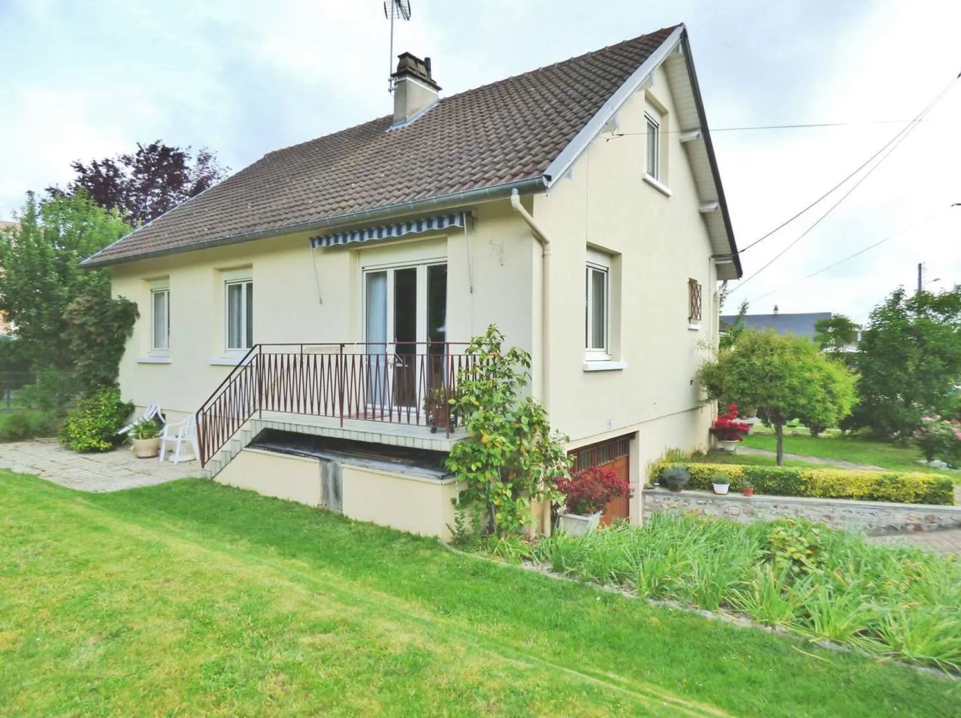Où trouver à acheter pavillon 3 chambres proche écoles et commerces à st pierre lès elbeuf 76