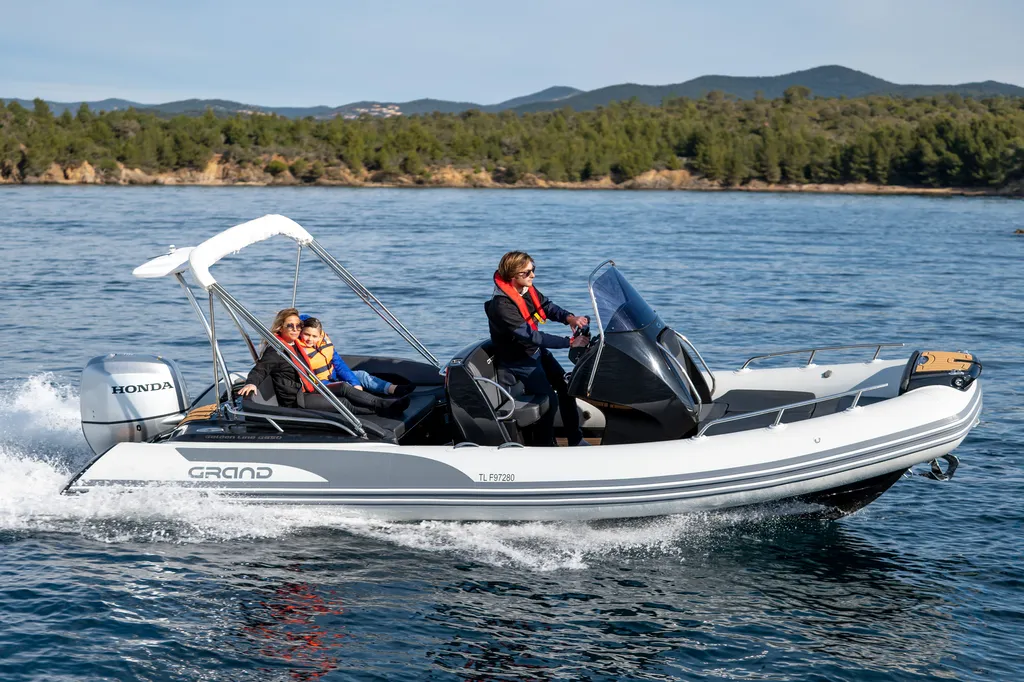 Bateau Grand Boats Golden Line G650 neuf à vendre : bateau semi-rigide emblématique de 6,50 mètres à Toulon et sa région