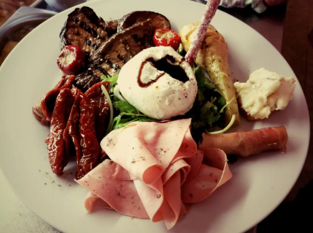 L'antipasti della Zia: un assortiment de délices méditerranéens