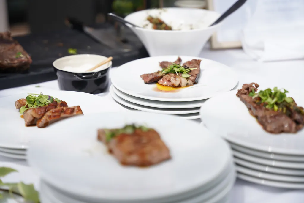 Traiteur d'entreprise haut de gamme pour cocktail corporate à Antibes