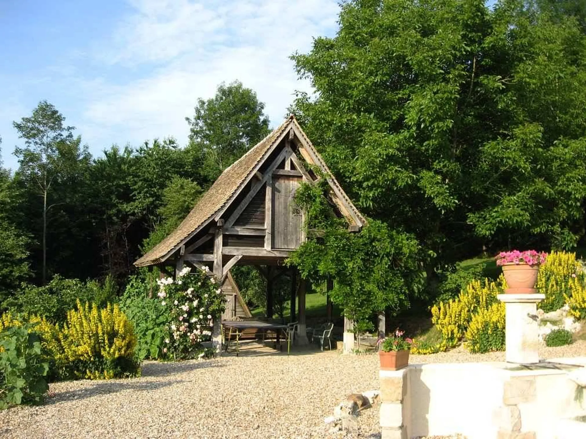 ANCIEN PRIEURE,  Région Cormeilles, Eure 27