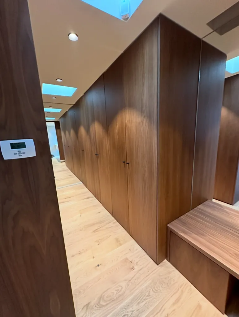 habillage d un dressing sur mesure a bordeaux