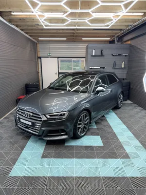 Vente d'une Audi S3 Sportback 2.0 TFSI 310 ch avec 3 portes haute performance près de Saint-Julien-en-Genevois