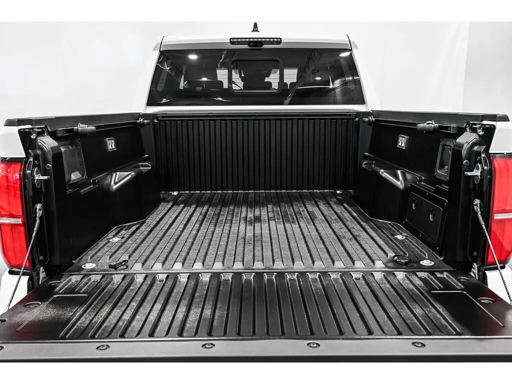 Toyota Tacoma Hybrid TRD Off-Road Premium 2026 – 89520 TTC/ 74600 HT Import Canada Bordeaux | Pick-Up Hybride 4x4 326 ch