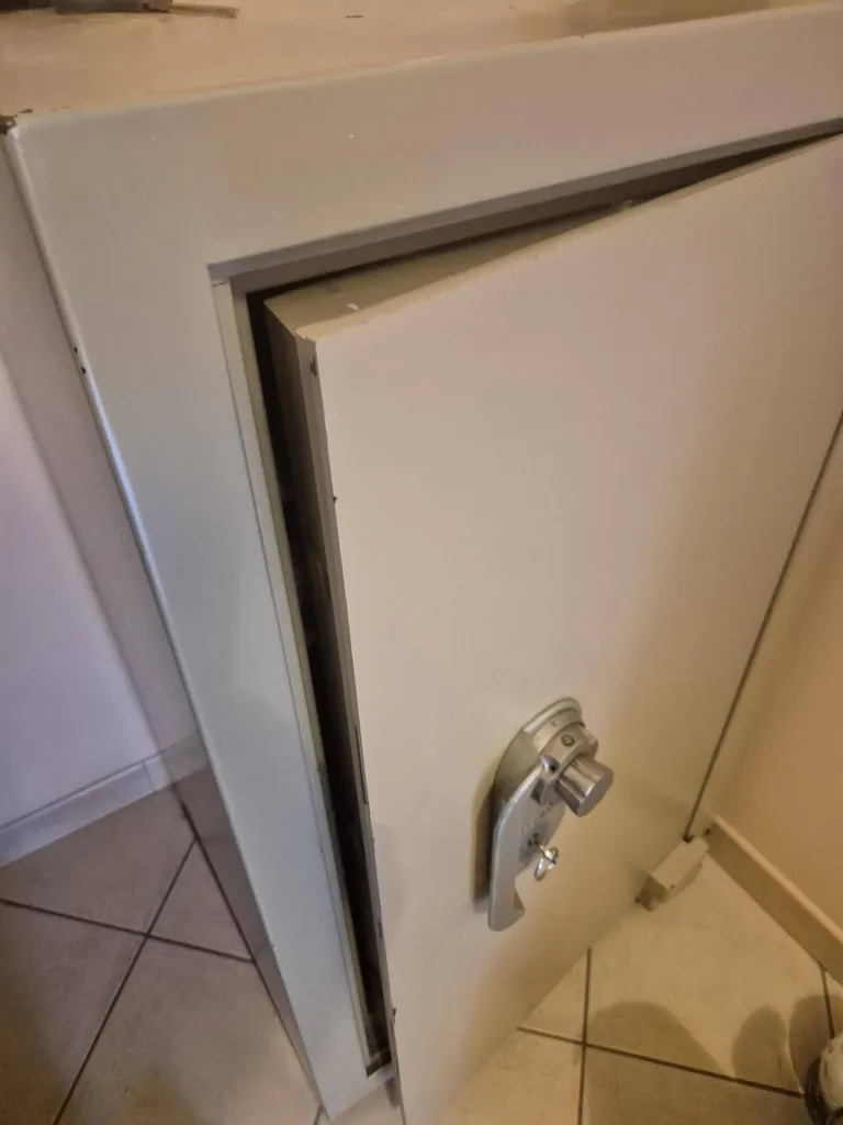 Serrurier coffretier ayant ouvert un coffre-fort Fichet Bauche sur Crépy-en-Valois