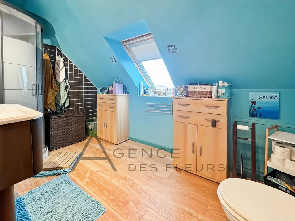 A vendre maison de 2007 de 103m² habitables édifiée sur 800m² de terrain sur la commune de Caudebec-les-Elbeuf