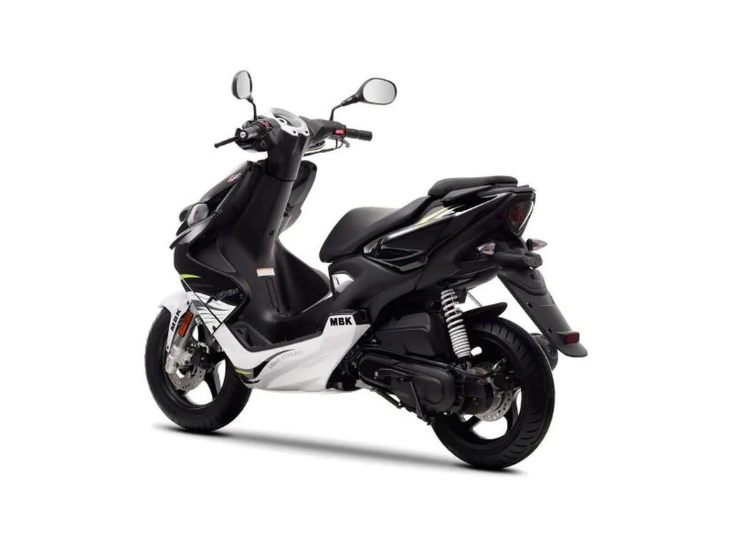 Scooter neuf MBK Nitro 4 temps 50cc paca