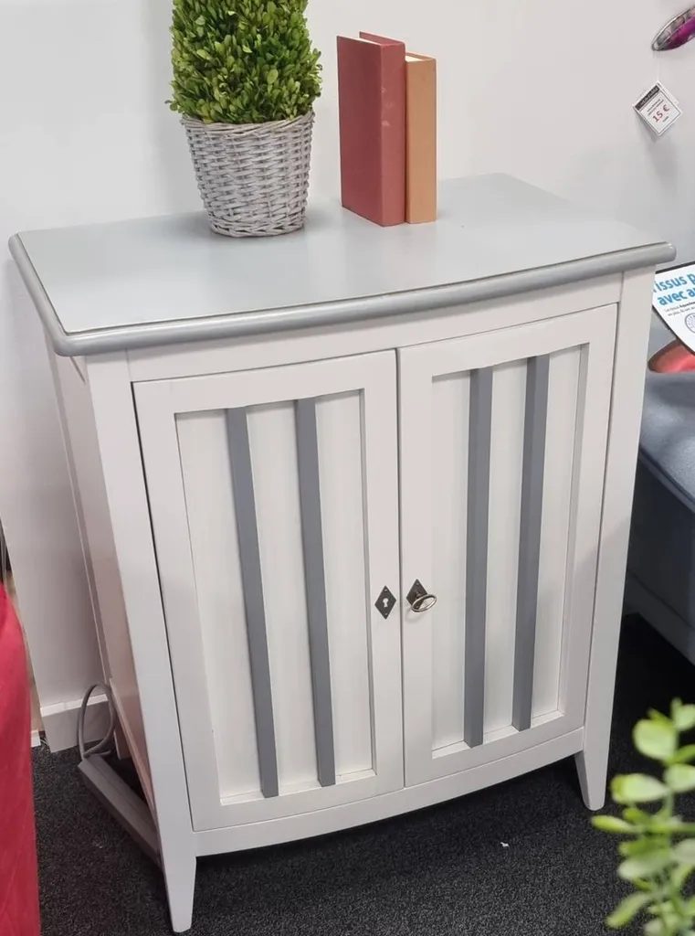 Vente meuble de rangement en chêne massif