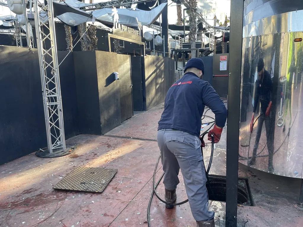 Débouchage de canalisation en urgence à Marseille 13012
