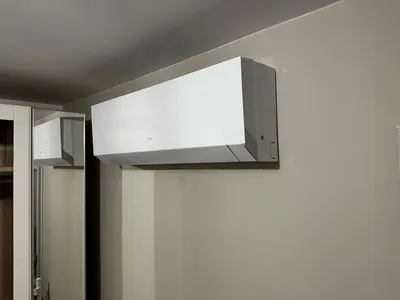 Installation par 3 Baies de climatiseurs réversibles Clivia de la marque Gree à Messimy à coté de Vaugneray dans le Rhône