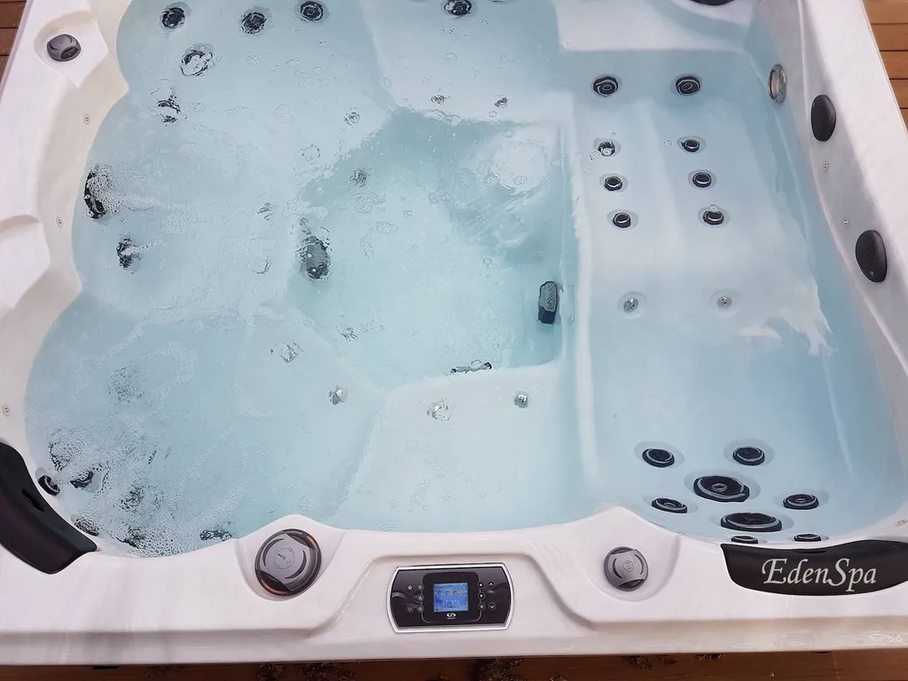 spa 6 places haut de gamme marseille